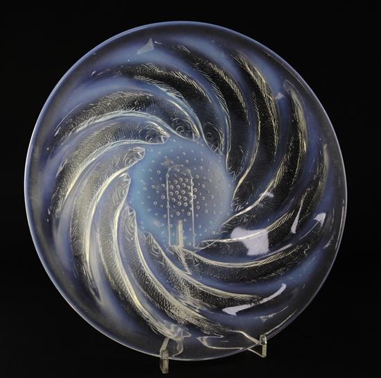A René Lalique poissons no.2 opalescent glass dish, 30cm
